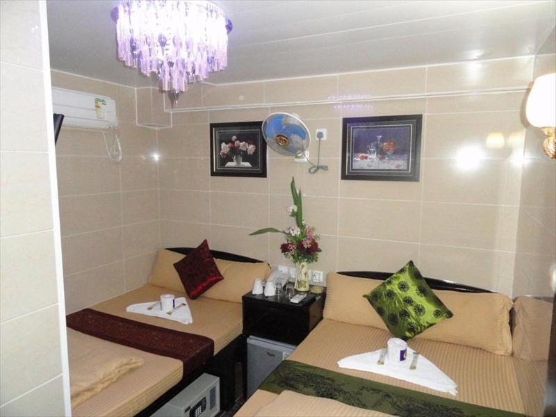 Paris Guest House Hong Kong Exterior photo