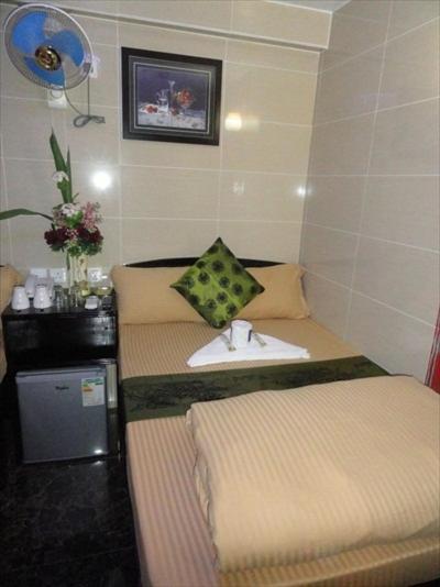 Paris Guest House Hong Kong Exterior photo